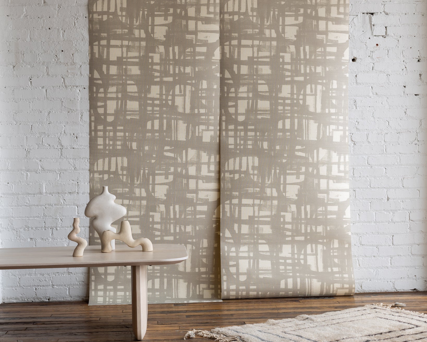 Monoprint Linen Grasscloth Wallpaper - Elegant Beige Modern Geometric Grasscloth, Perfect for Creating a Warm, Inviting Space for Professional Interior Designers